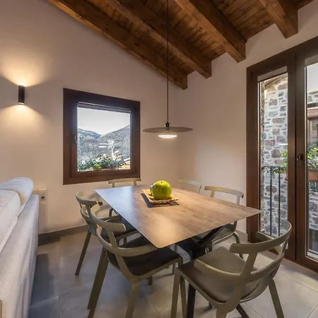 Sunyer Chalet